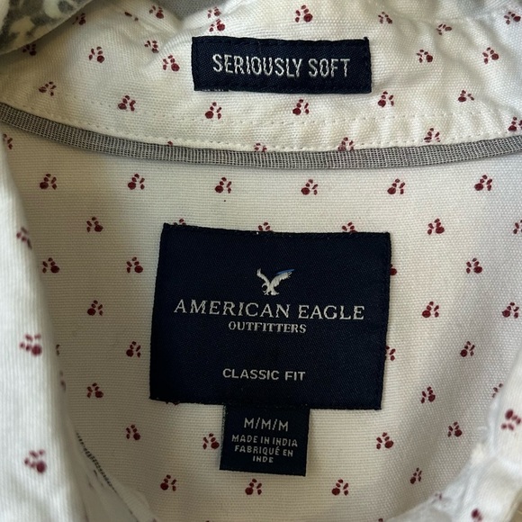 American Eagle Outfitters Men's White Dress Shirt with Red Dots - Picture 5 of 5